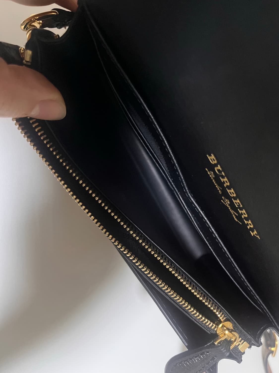 버버리 버클 크로스백 상품이미지5