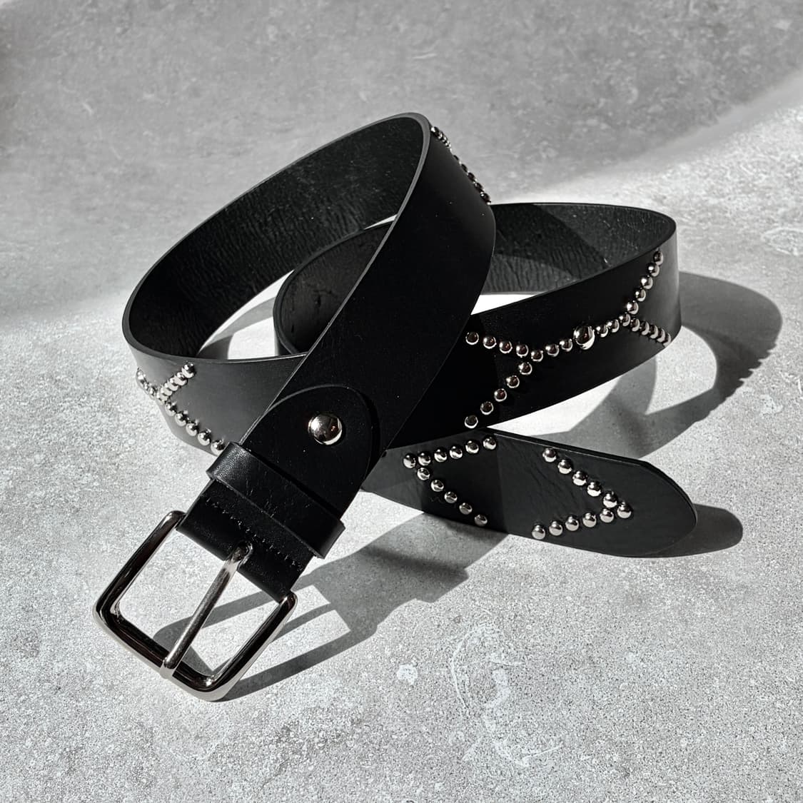 Oribell 애로우 스터드 장식 이탈리아 소가죽 벨트 블랙 상품이미지2