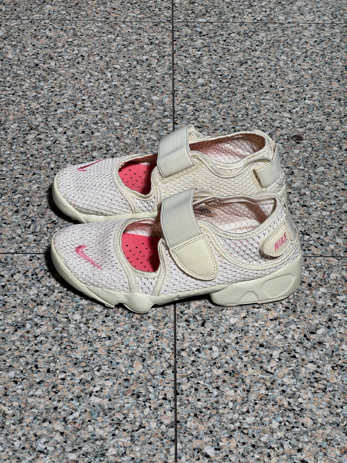 나이키 에어리프트 GS 세일 핑크 아쿠아 여름 샌들 상품이미지2