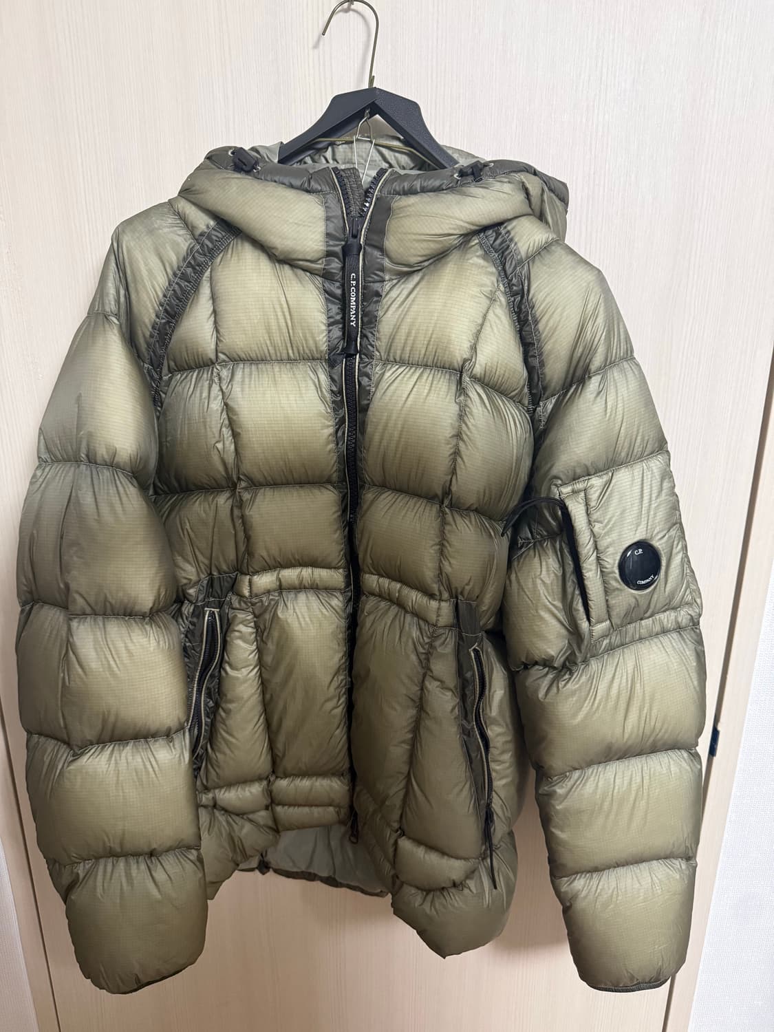cp컴퍼니 디디쉘 펀가이 그레이 25FW XL 상품이미지1