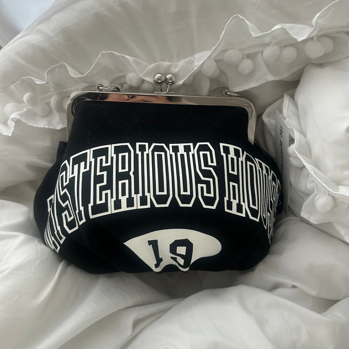 미스테리어스 호텔 하우스 18 프레임 백 상품이미지2