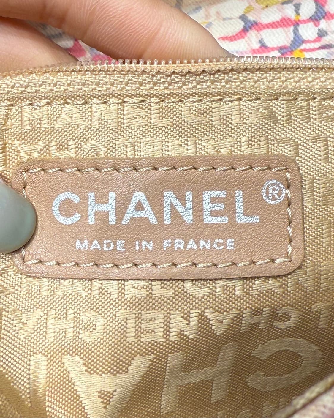 샤넬 05 럭키 참 포셰트 체인 숄더백  상품이미지9