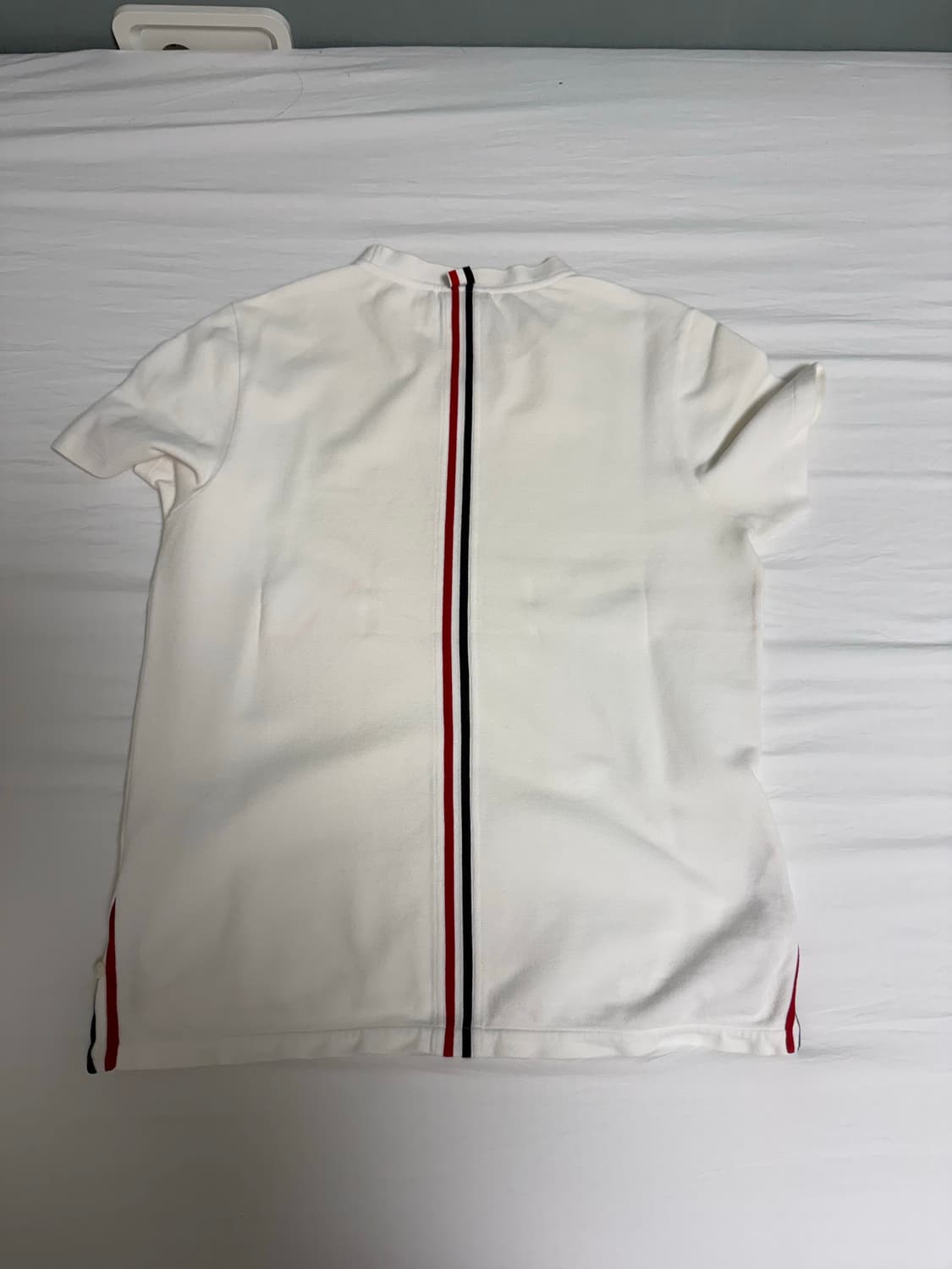 톰브라운 백 스트라이프 티셔츠 상품이미지4