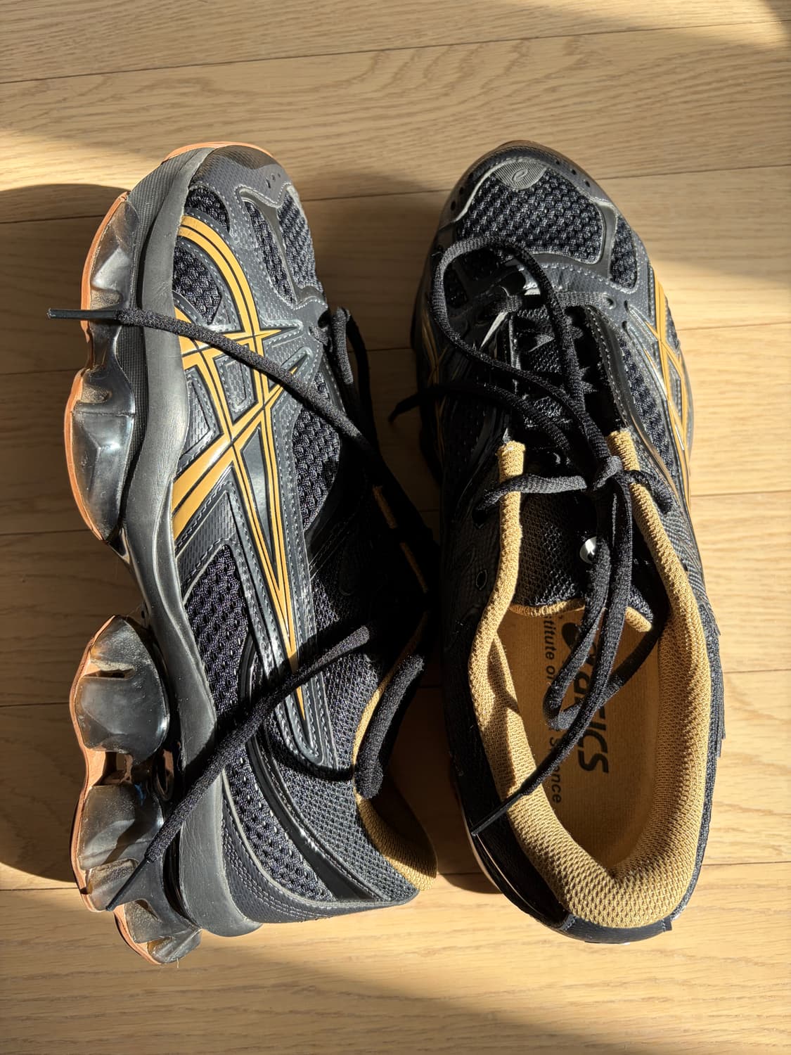 아식스 키코 젤퀀텀 지엔치아 블랙/브라운 상품이미지8