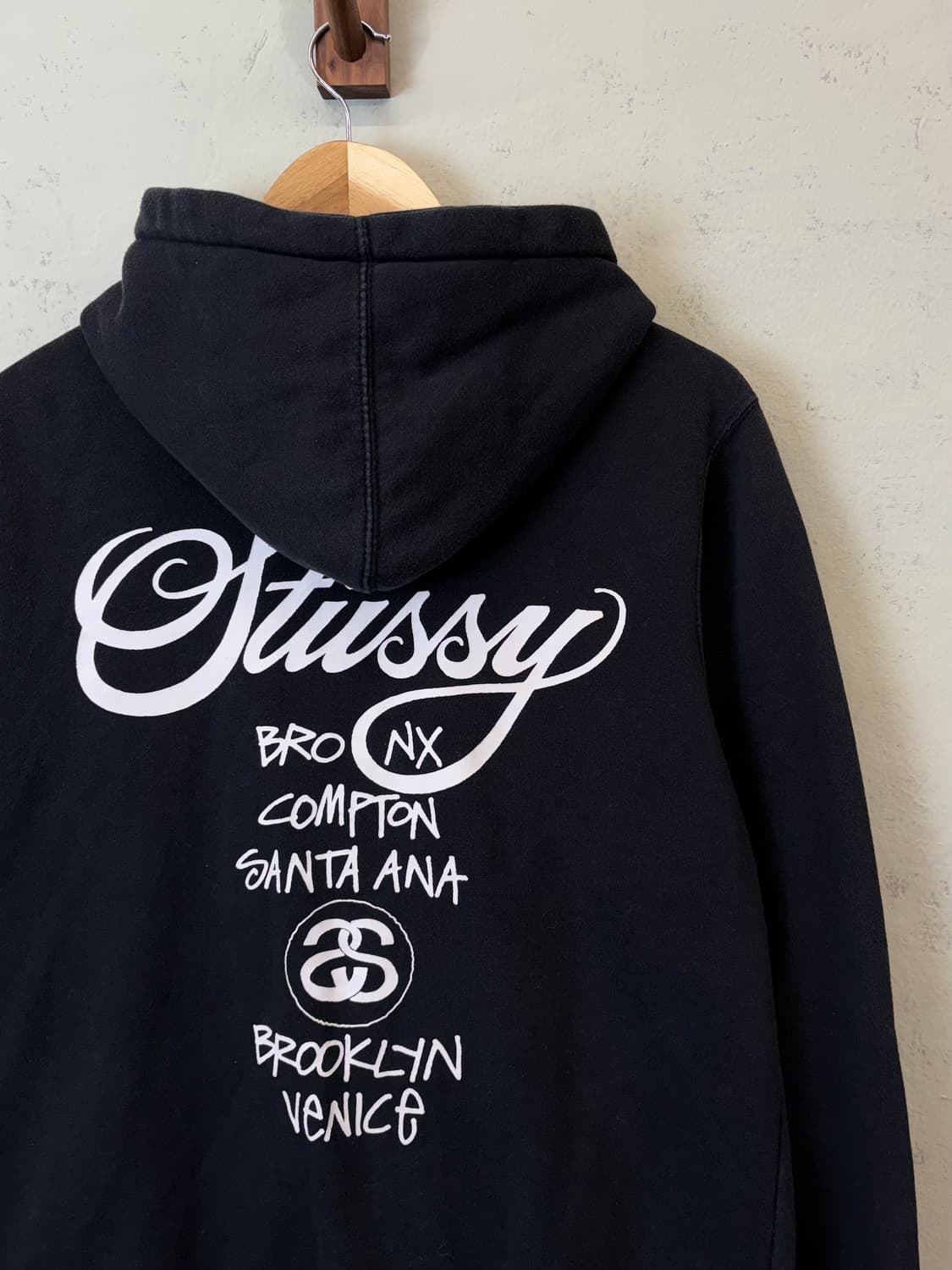 스투시 빈티지 월드투어 후드집업 블랙 상품이미지3