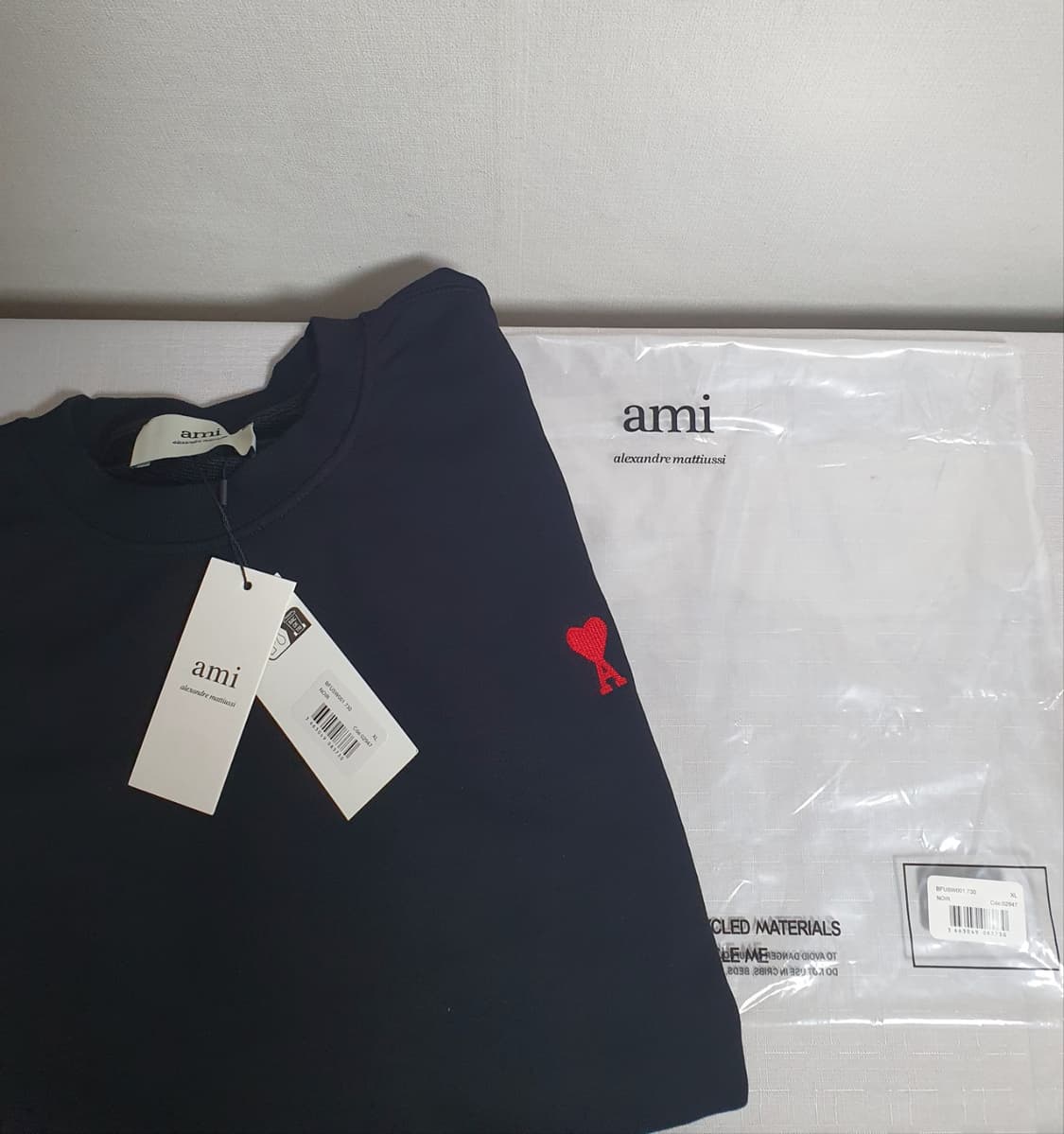 [미사용 새상품] 아미 맨투맨 스몰 하트로고 자수 블랙 XL 상품이미지5