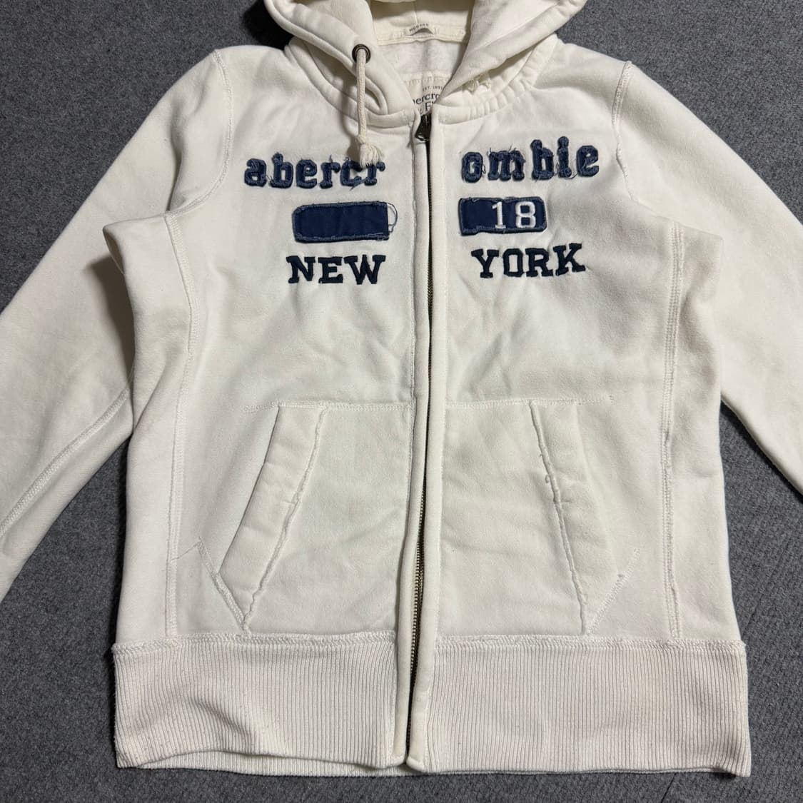 대장템 아베크롬비 화이트 후드집업 s 상품이미지2