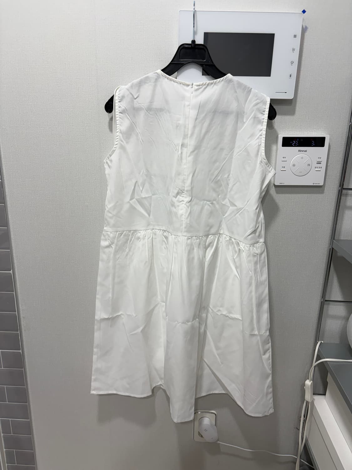 셔링원피스 화이트 상품이미지3