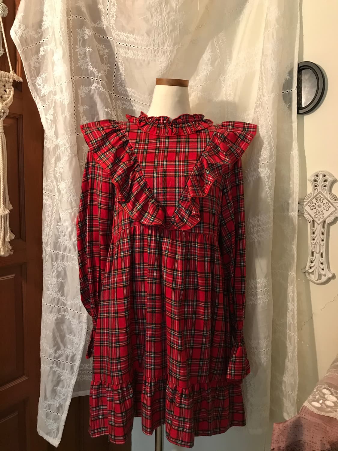 클럿 스튜디오 타탄 체크 러플 원피스 상품이미지1