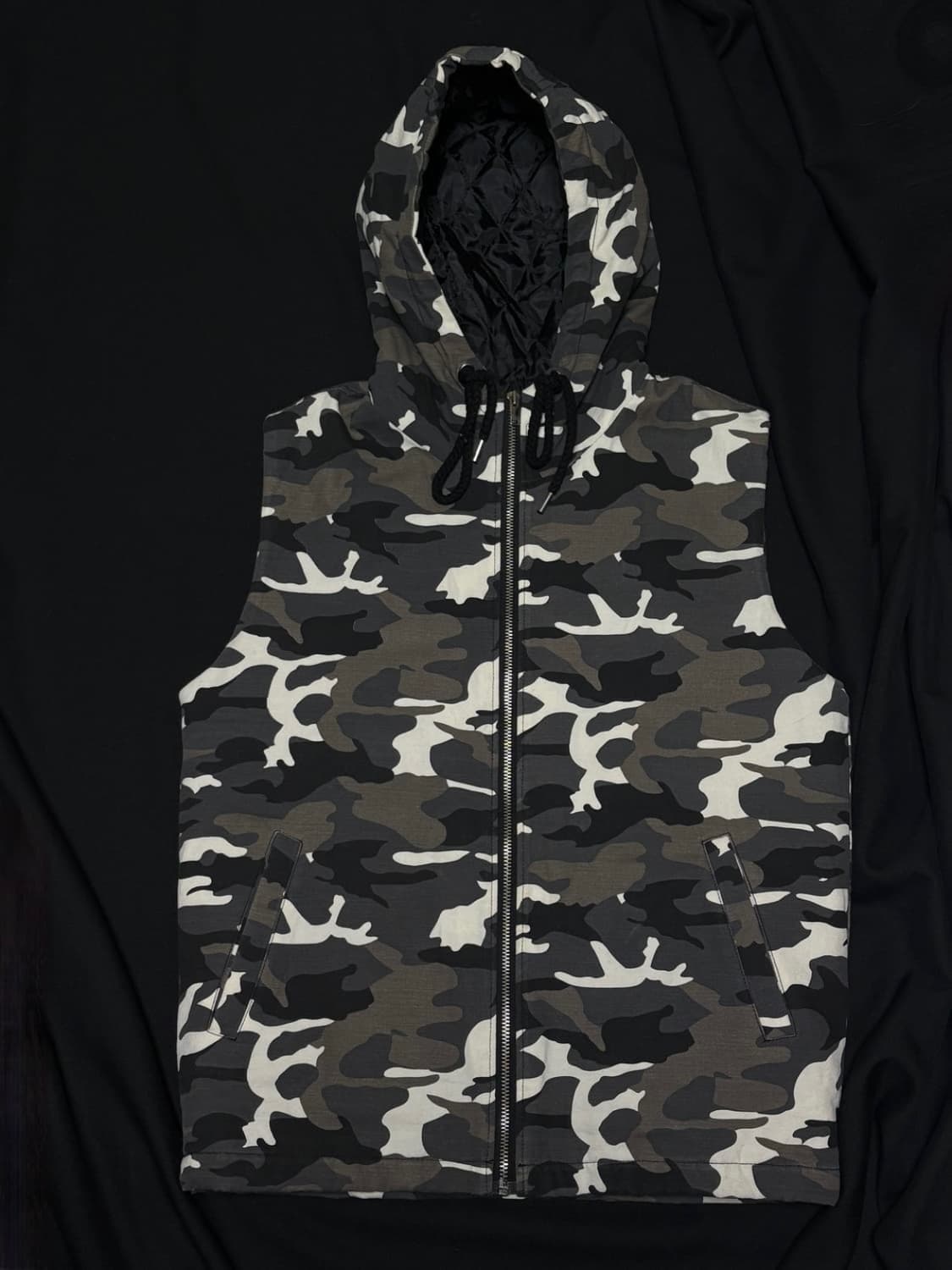 4set)카모 퀼팅 조끼/레터링 롱슬/스냅백 모자/흑청 세트 상품이미지8