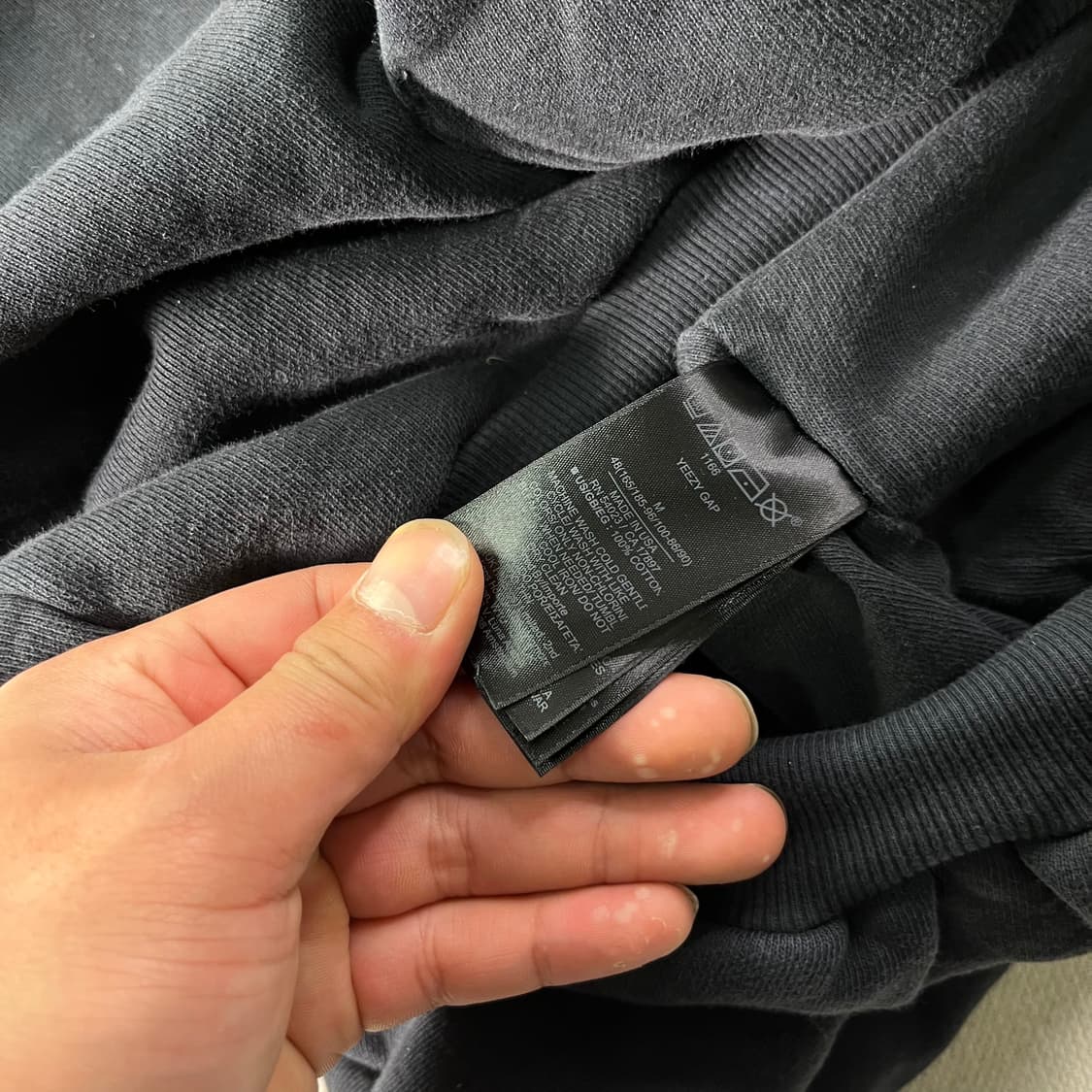 105 이지 갭 발렌시아가 도브 후드티 상품이미지4