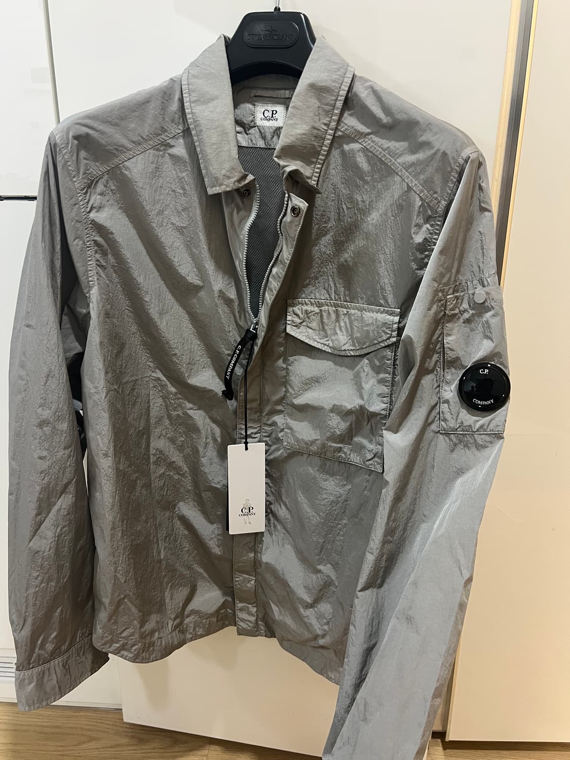 24fw cp컴퍼니 나일론 그레이자켓 xl (한정판) 상품이미지1