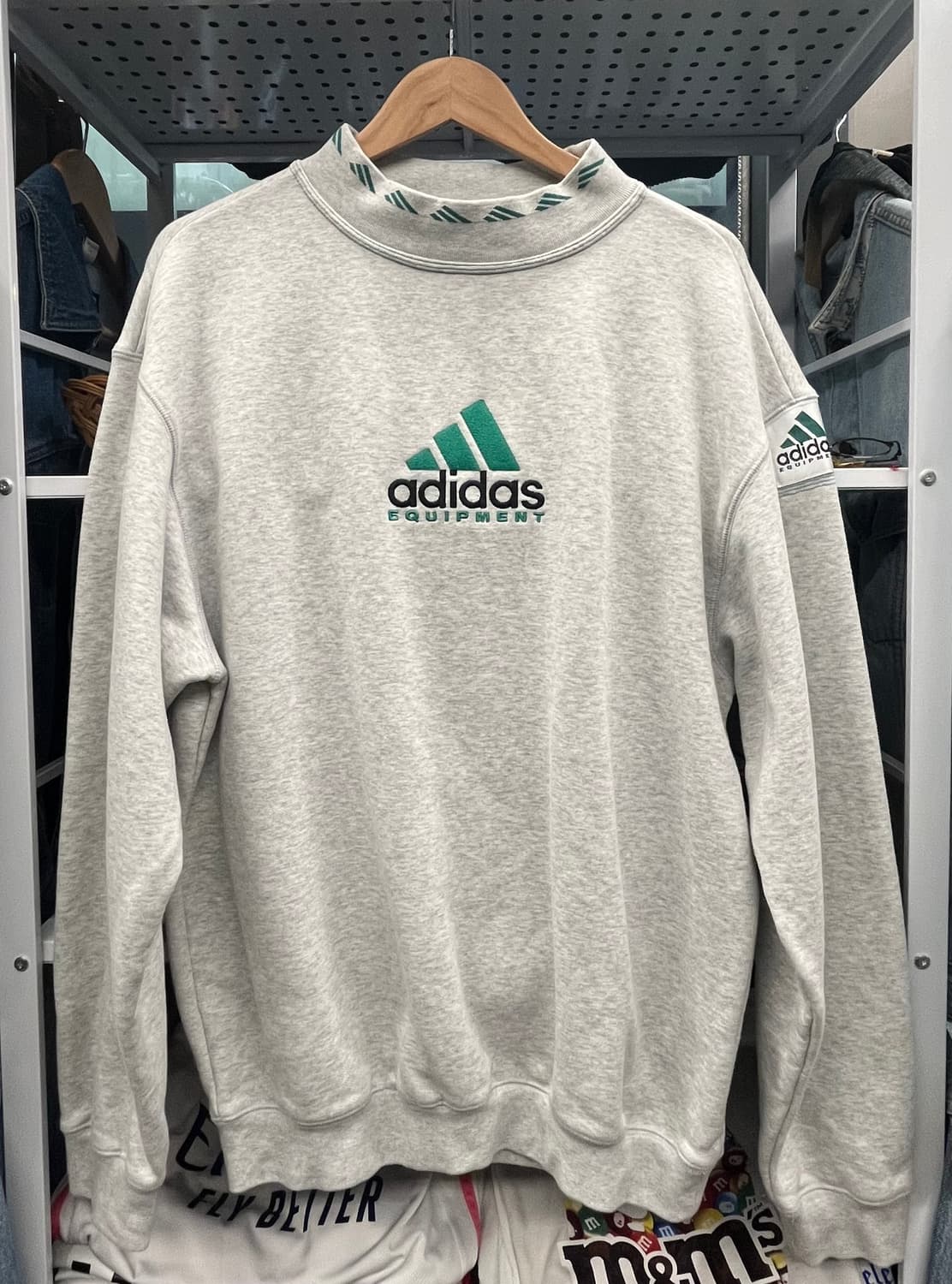 아디다스 Equipment 기모 맨투맨 회색 상품이미지2