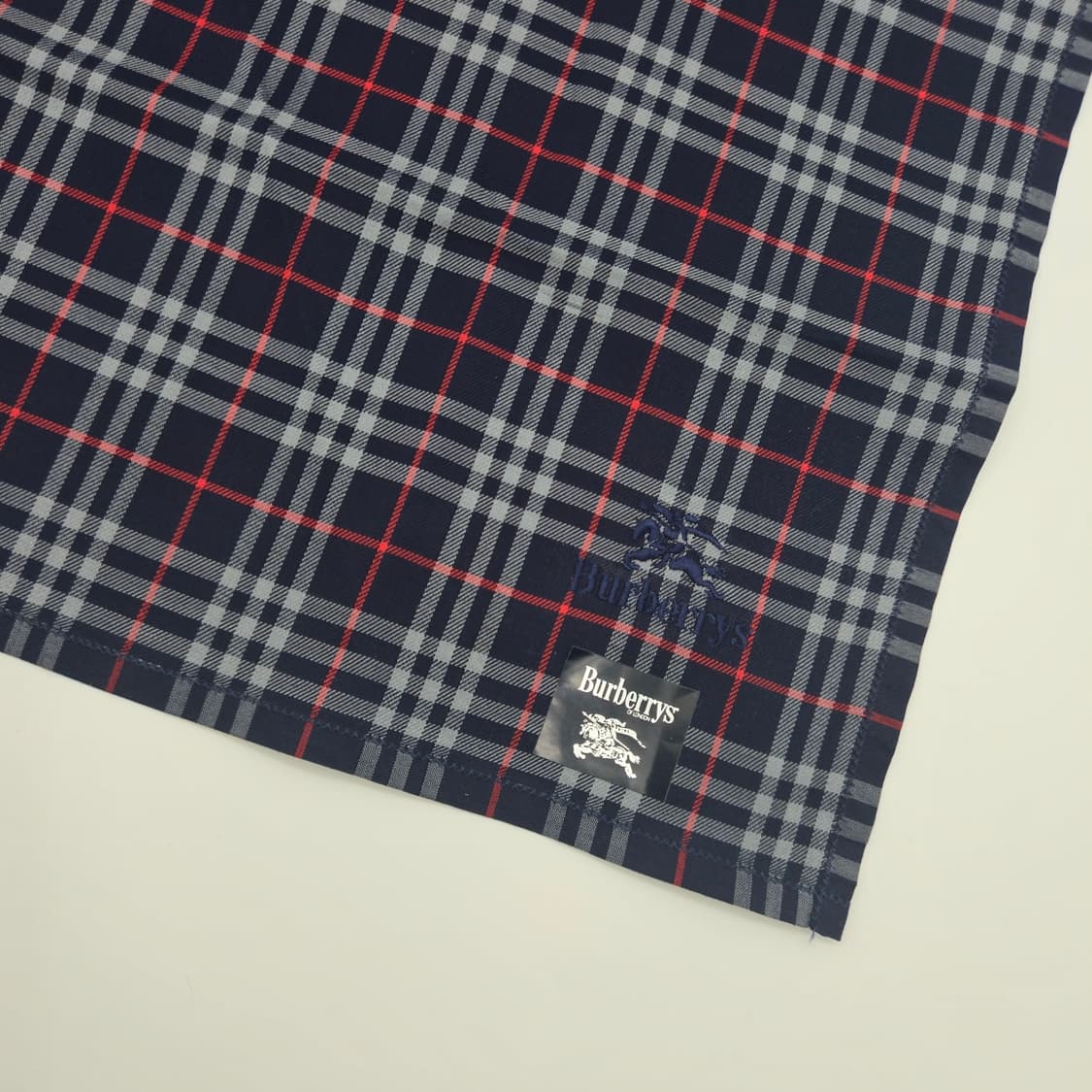 BURBERRYS 버버리즈 손수건 스카프 [BF9688-0704-01] 상품이미지5