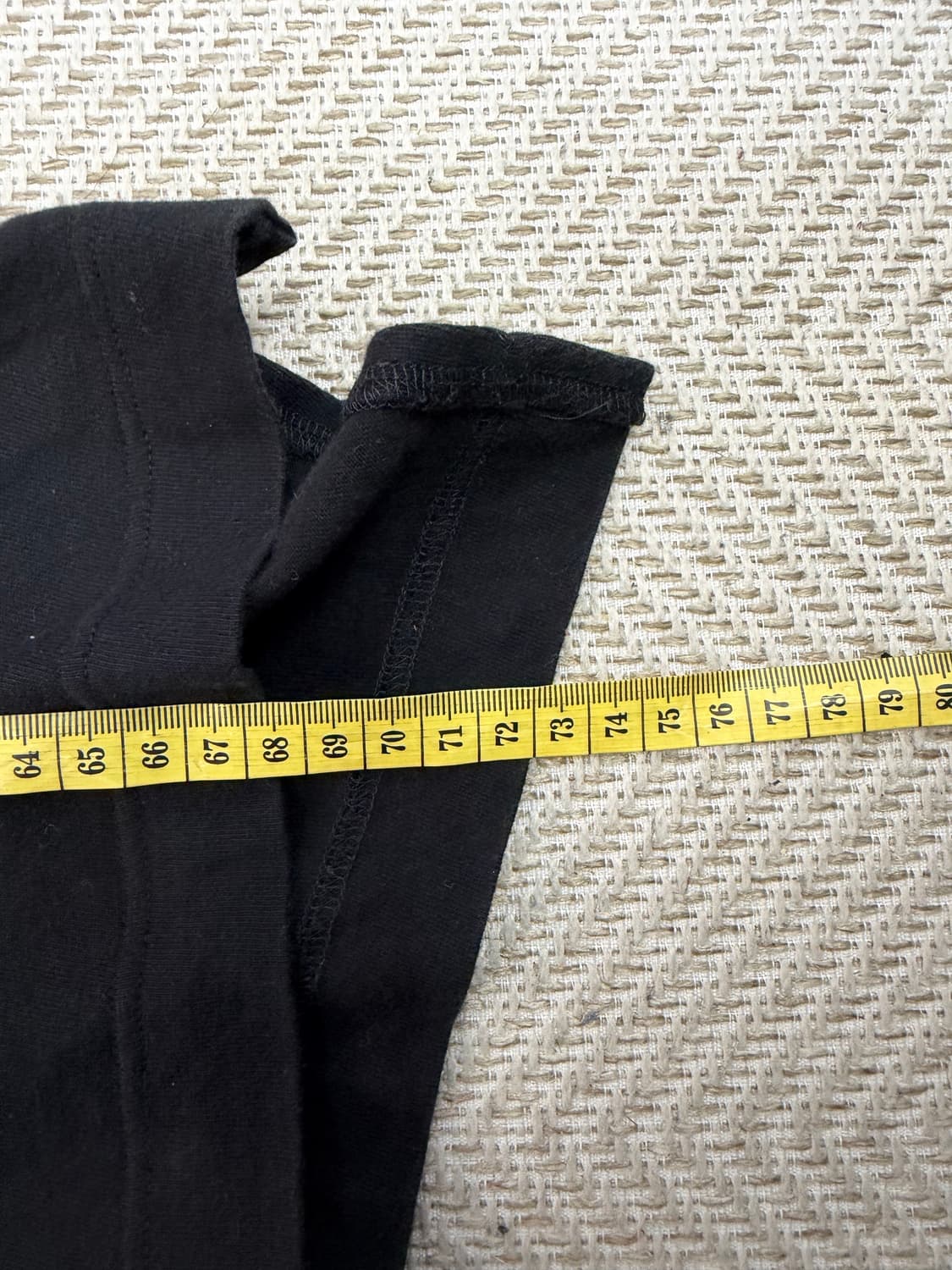 정품) 꼼데가르송 블랙 밑단 언발 긴팔 티셔츠 M  상품이미지9