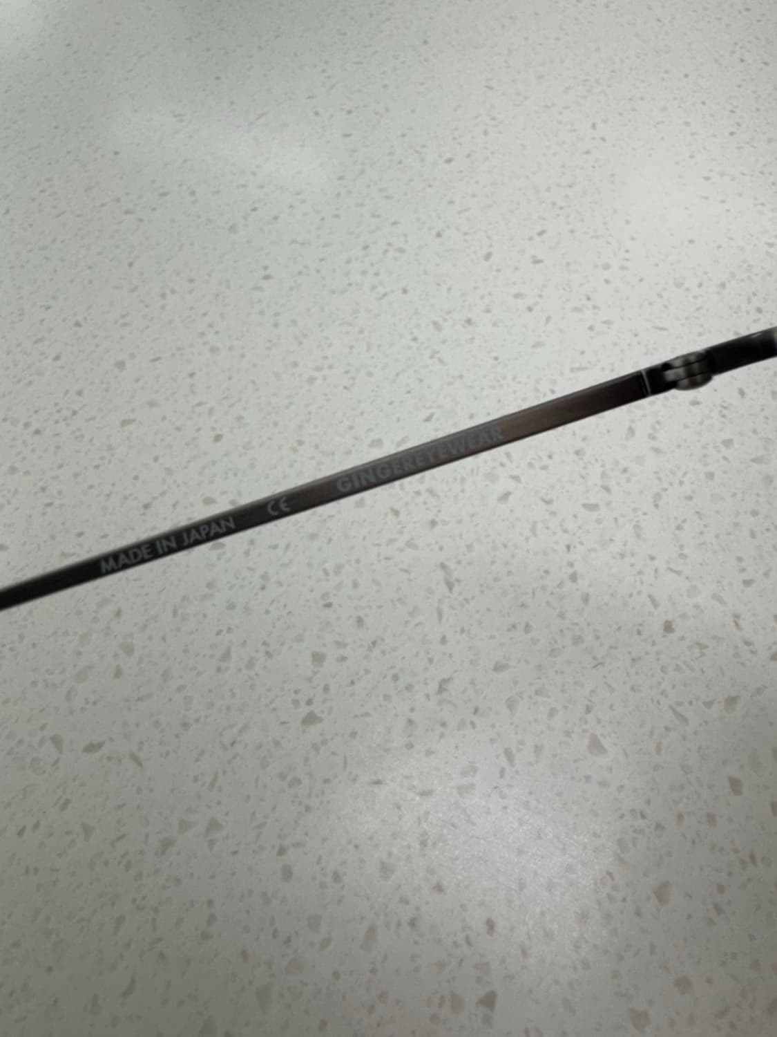 진저아이웨어 워커스 T Moon T 실버색상 판매합니다. 상품이미지6