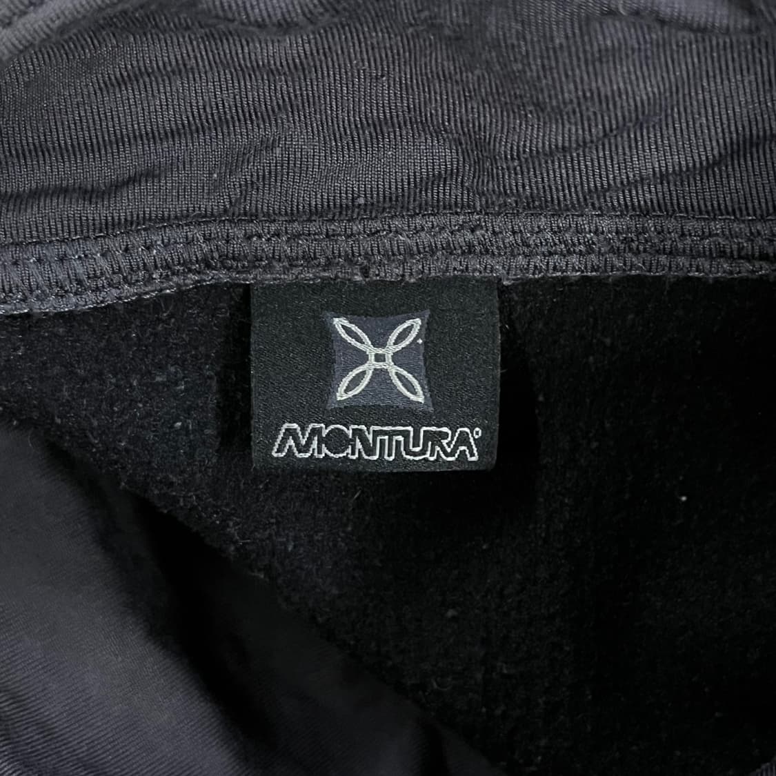 [정품/M] 몬츄라 블랙 기모 긴팔 집업 티셔츠 b14 상품이미지6