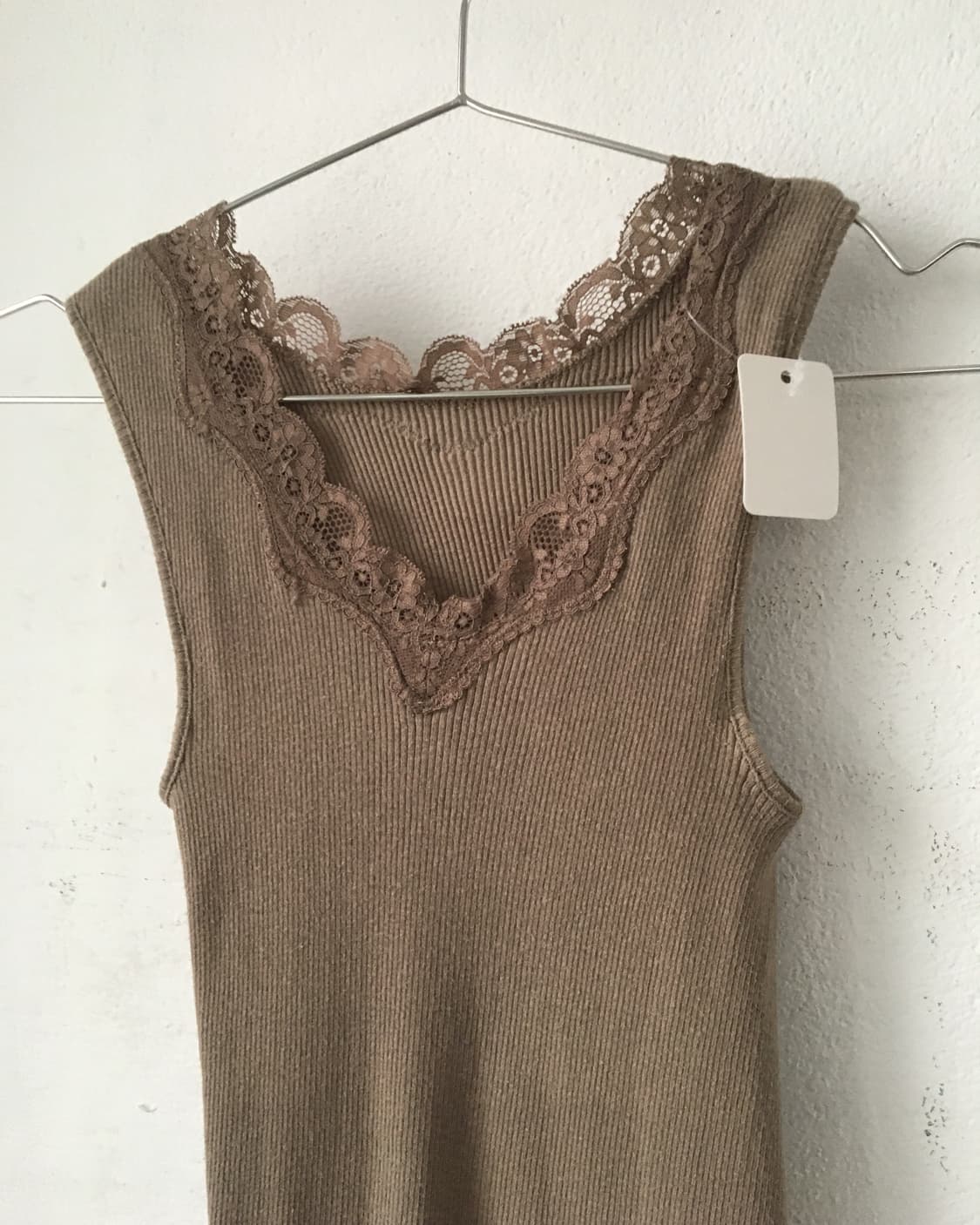 Lace point ribbed sleeveless 상품이미지3