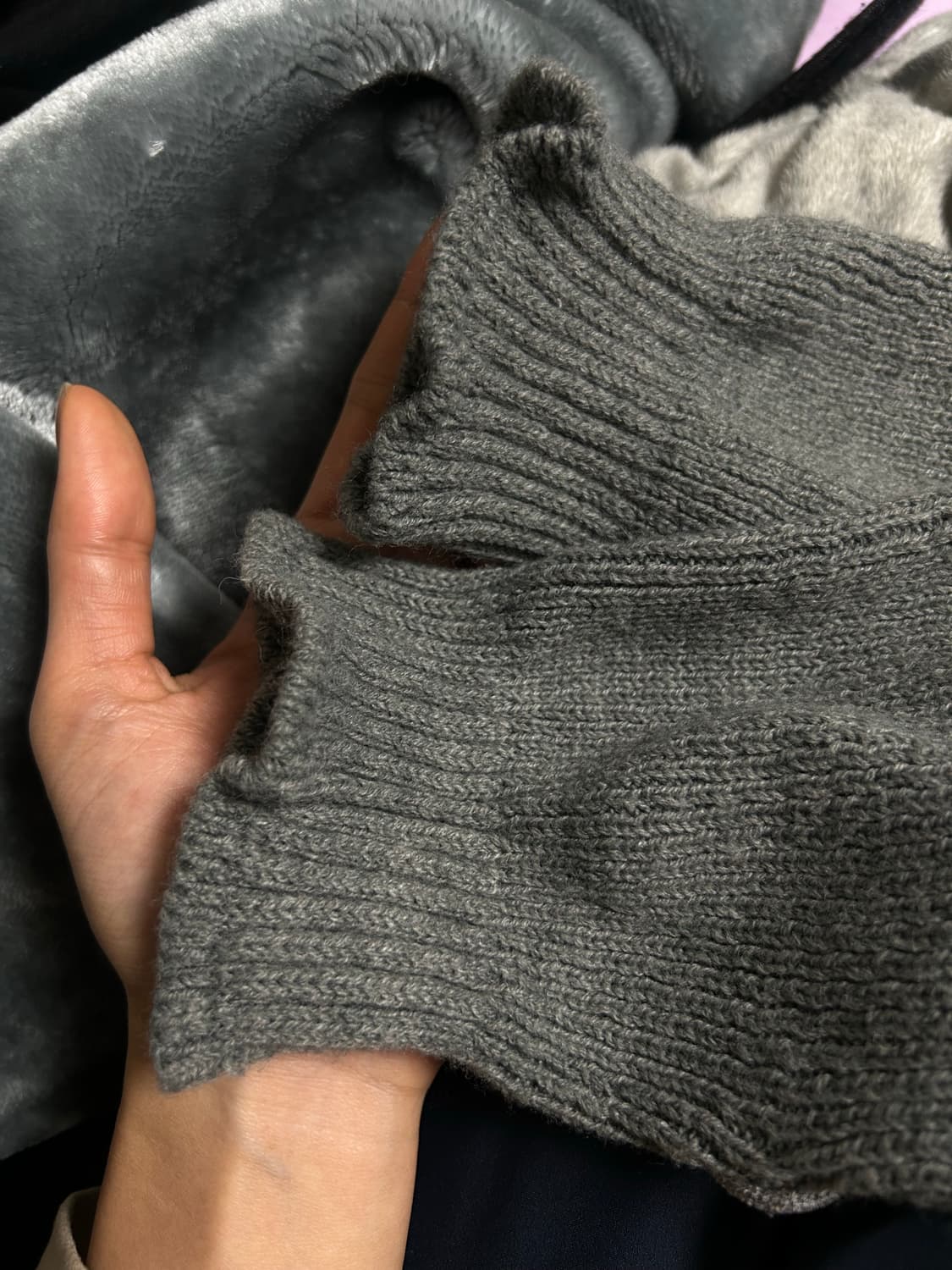 더오픈프로덕트 레그워머 그레이 상품이미지4