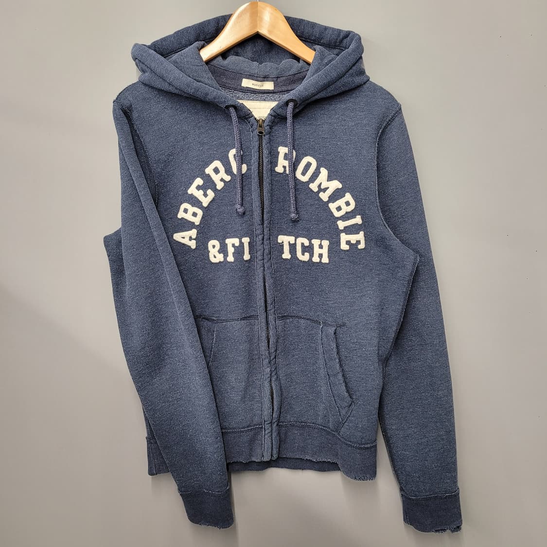 Abercrombie & Fitch 아베크롬비 스펠로고 후드 집업 네이비 상품이미지1