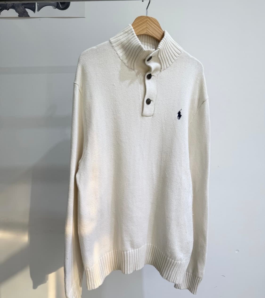 폴로 아이보리 하프니트 상품이미지1