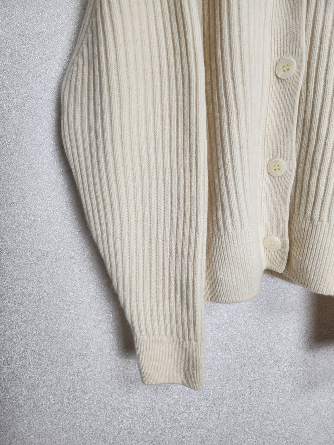 바이윤하 샵마그넷 울&캐시미어 가디건 free  상품이미지5