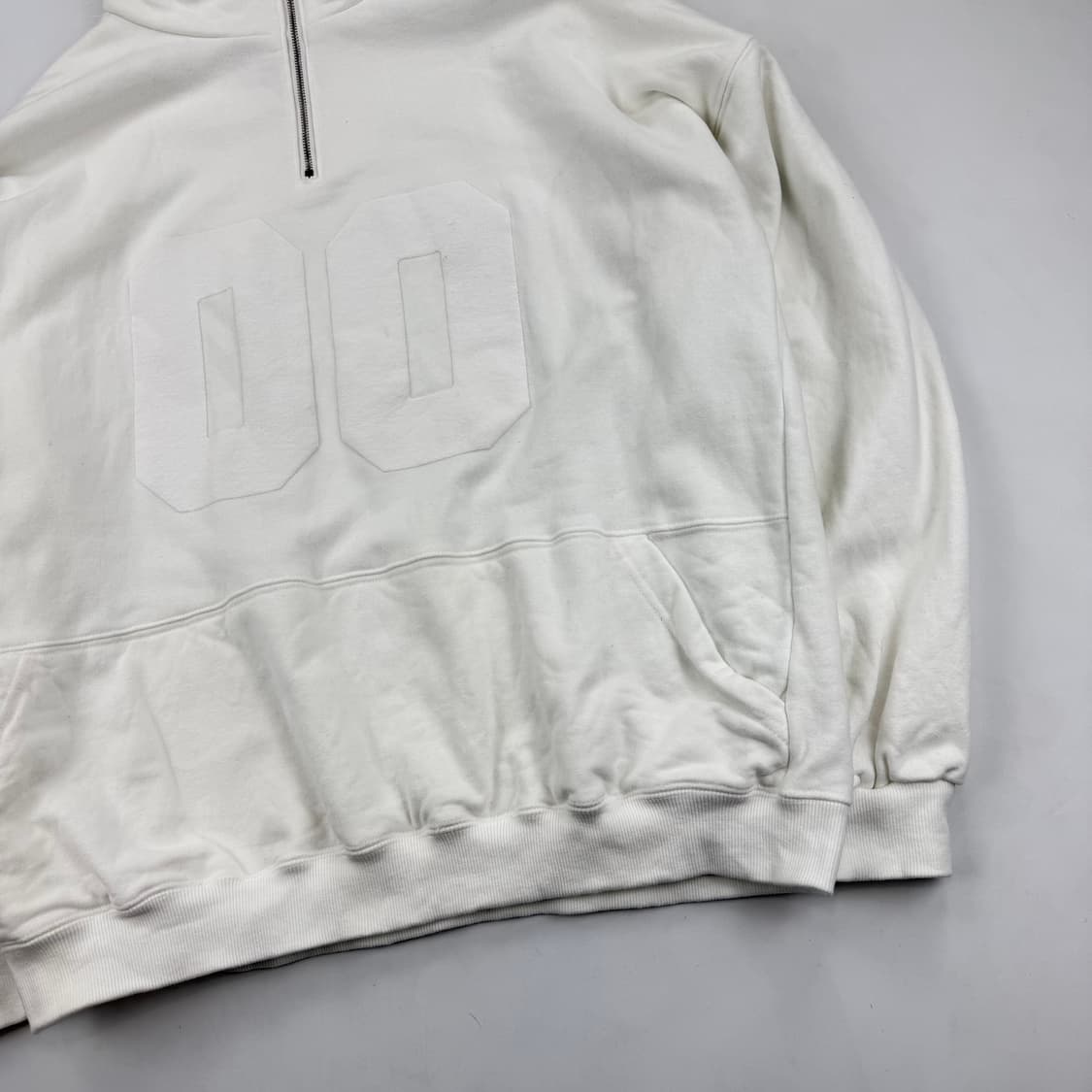 Tuewid 00 하프집업 화이트 상품이미지4