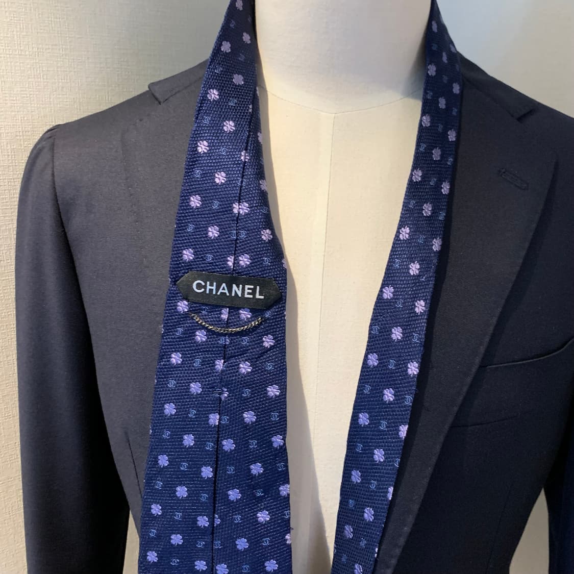 샤넬(CHANEL) 모노그램 로고플레이 명품넥타이 A등급 자카드 플라워 상품이미지1