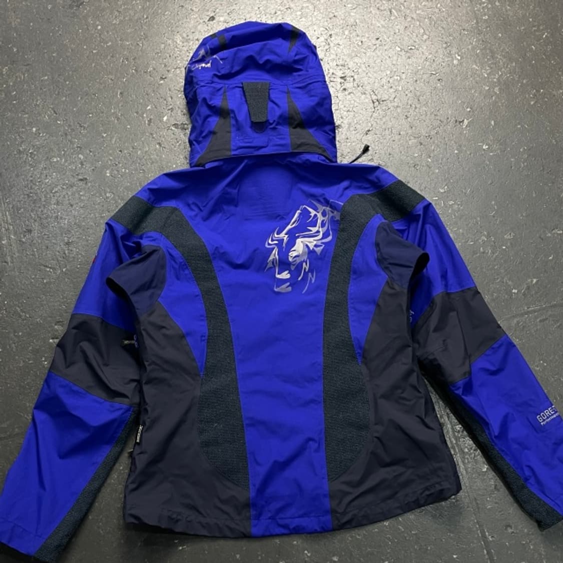 100 블랙야크 바람막이 상품이미지4