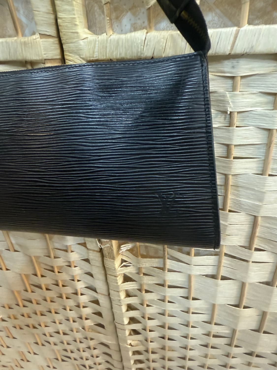 정품 루이비통 에삐 포쉐트악세수아 팝니다 상품이미지2