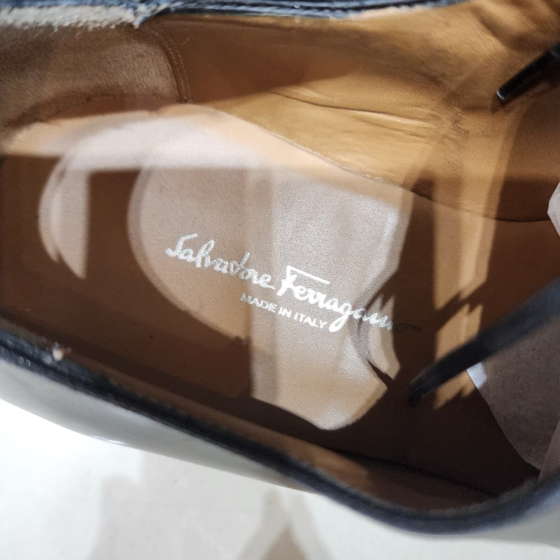 페레가모 남성 로퍼 블랙 7사이즈 상품이미지6