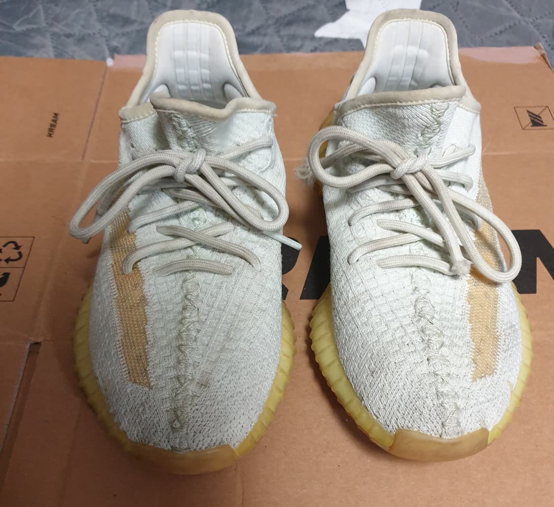 아디다스 이지부스트 350 V2 하이퍼 스페이스 스니커즈 (240) 상품이미지3