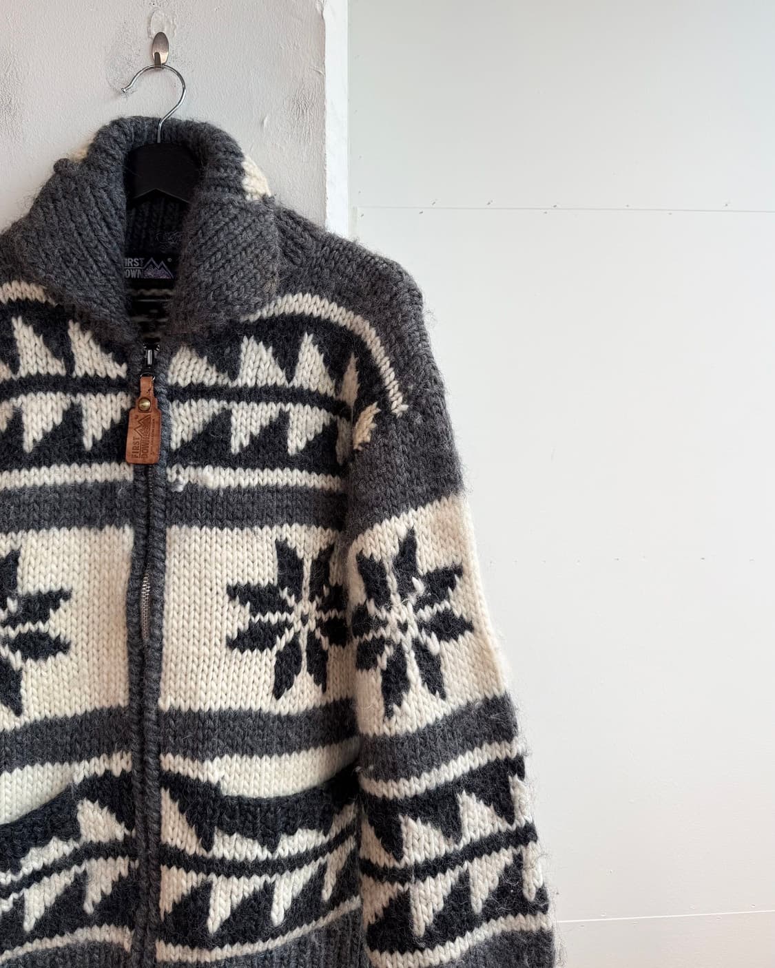 퍼스트 다운 그레이 헤비 울 코위찬 니트 가디건  상품이미지5