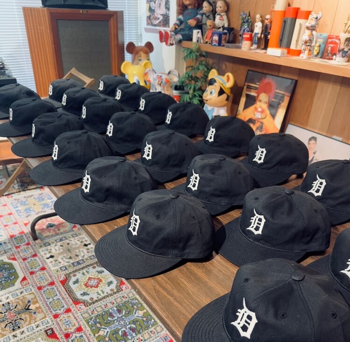 도넛리벤지 D LOGO CAP 구합니다 상품이미지1
