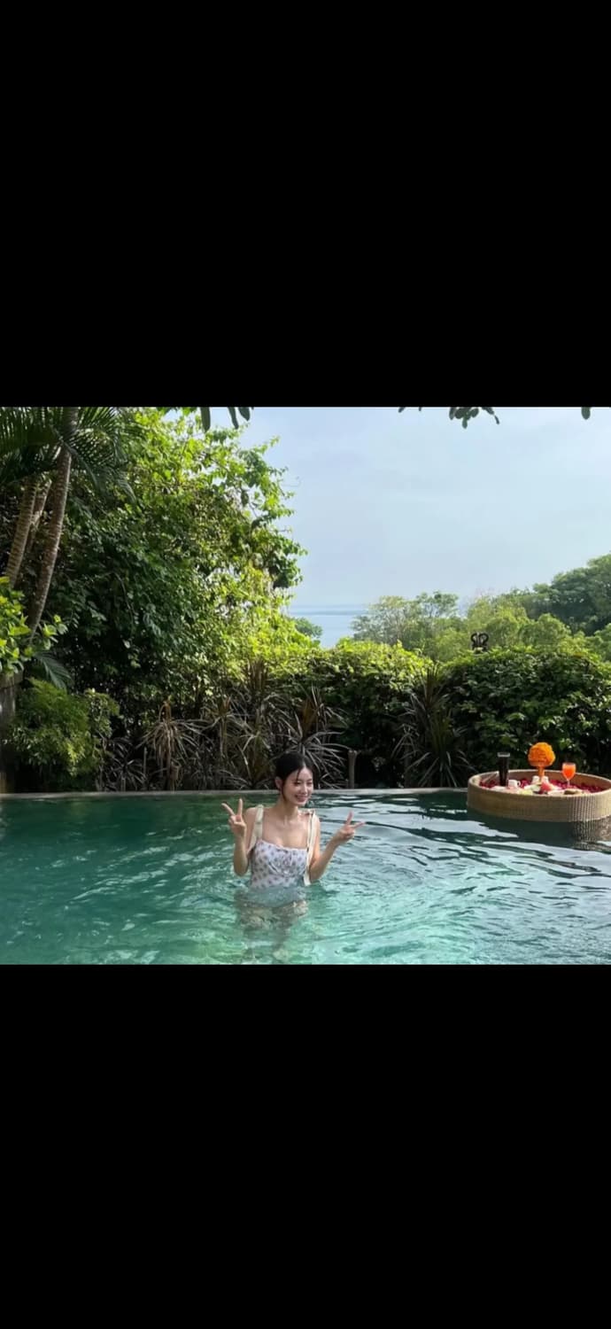 글로니 수영복 one piece swimsuit 크림부케 상품이미지2