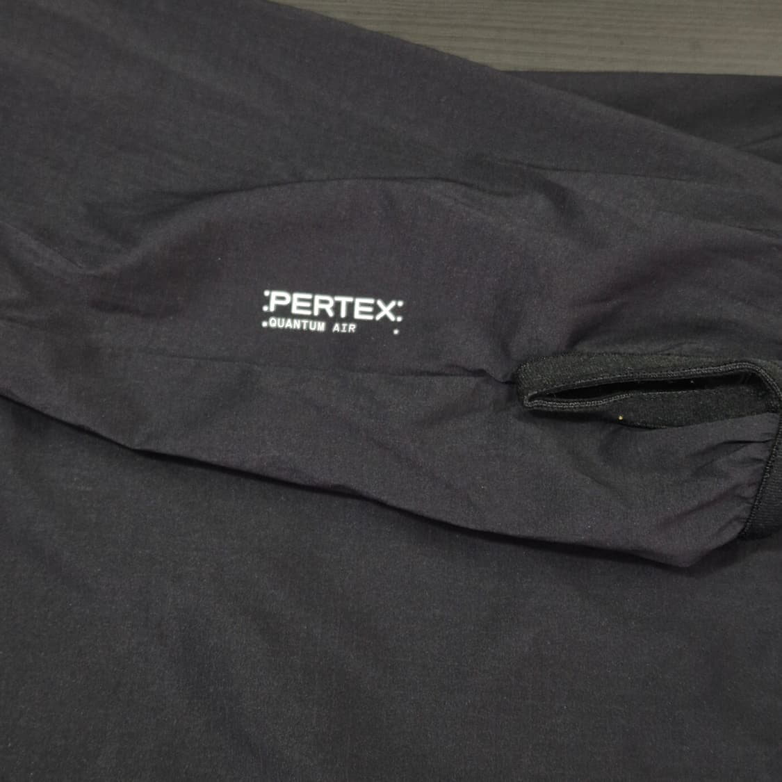 티톤브로스 퍼텍스퀸텀에어 S사이즈 바람막이 상품이미지4