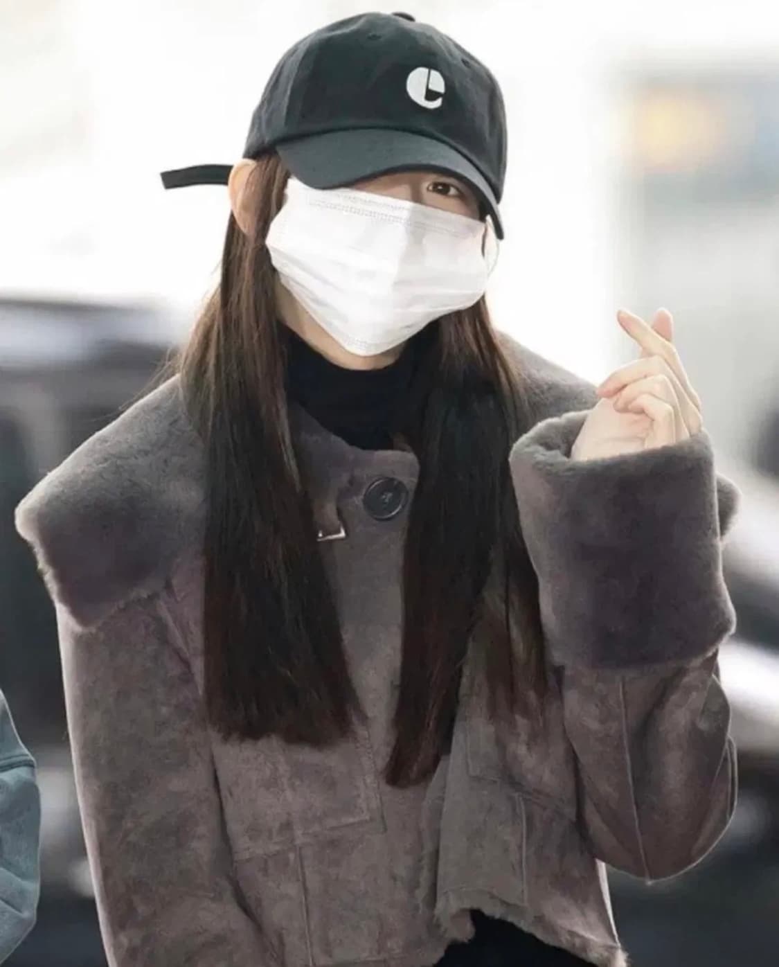 낫유어로즈 리버시블 세일러 무스탕 아이보리 S 상품이미지3