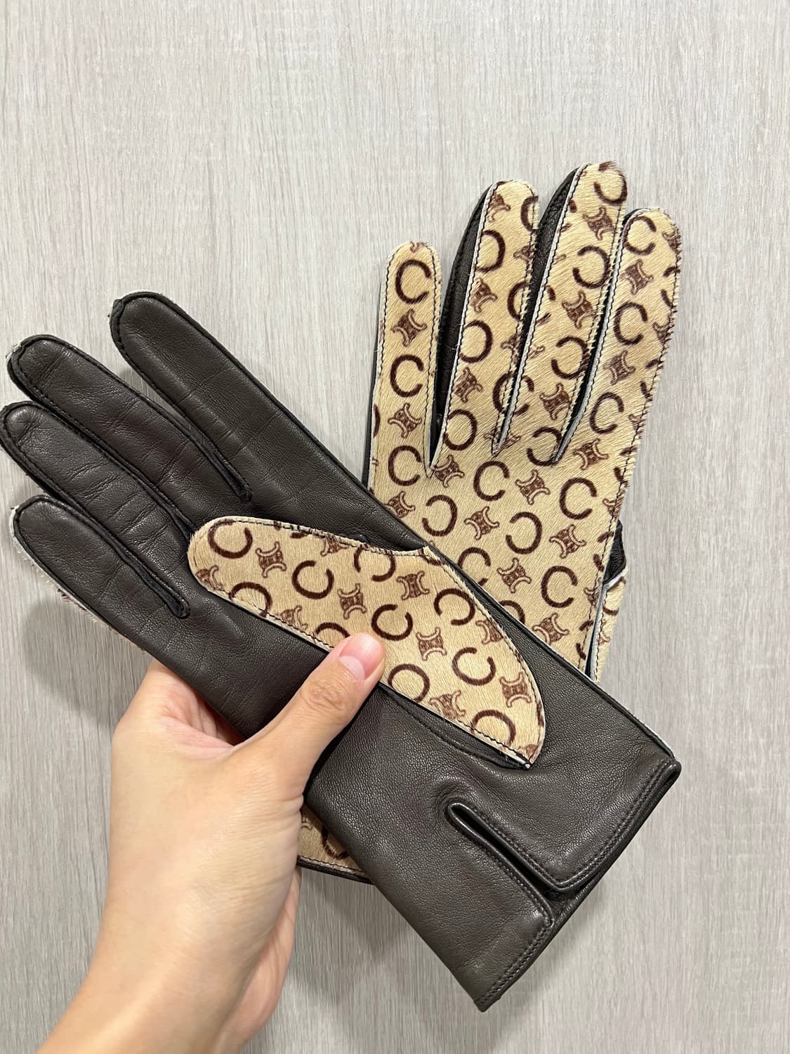 셀린느 송치 양가죽 장갑 상품이미지4