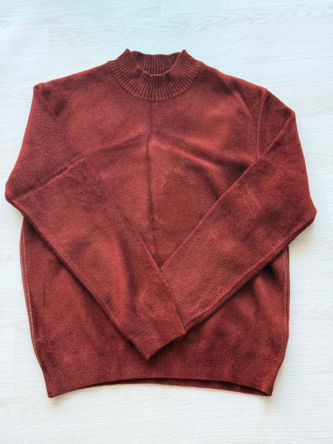 커스텀멜로우 벨벳 텍스처 하이넥 버건디 상품이미지1