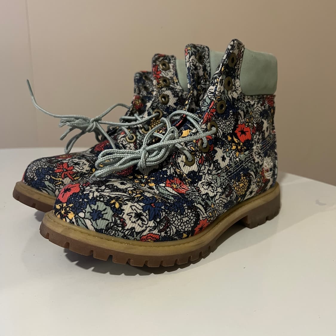 팀버랜드 6인치 프리미엄 플로럴 리미티드 에디션 상품이미지1