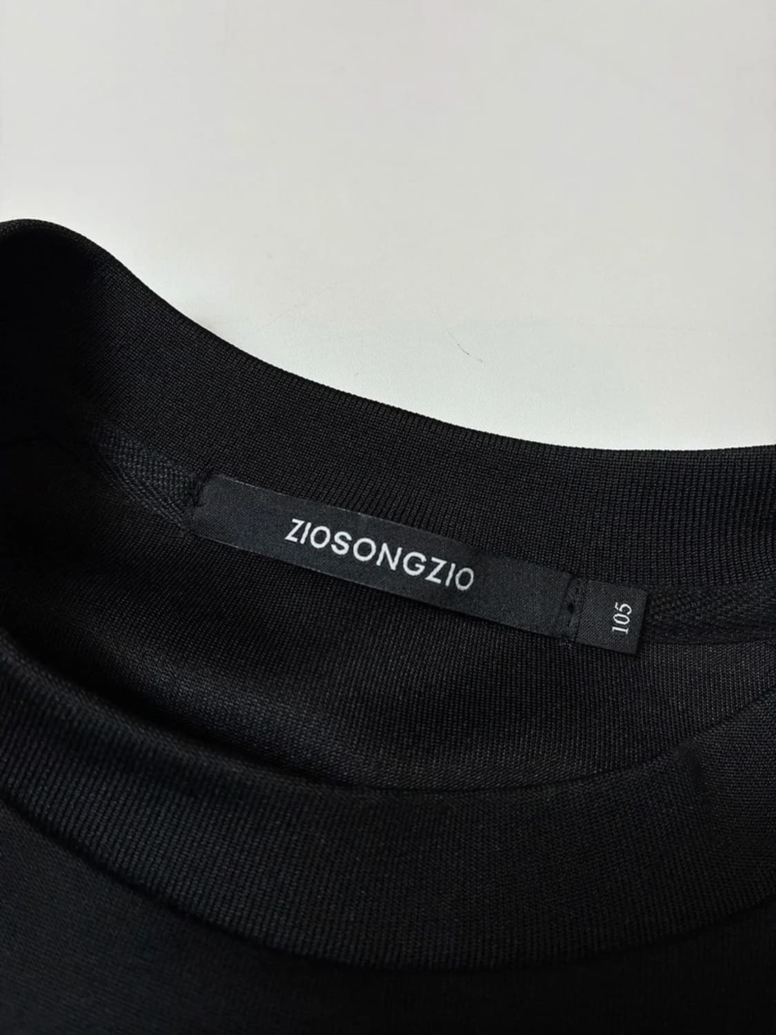 지오송지오 옴므 23FW 퍼티그 배색 맨투맨 PN8554 상품이미지8