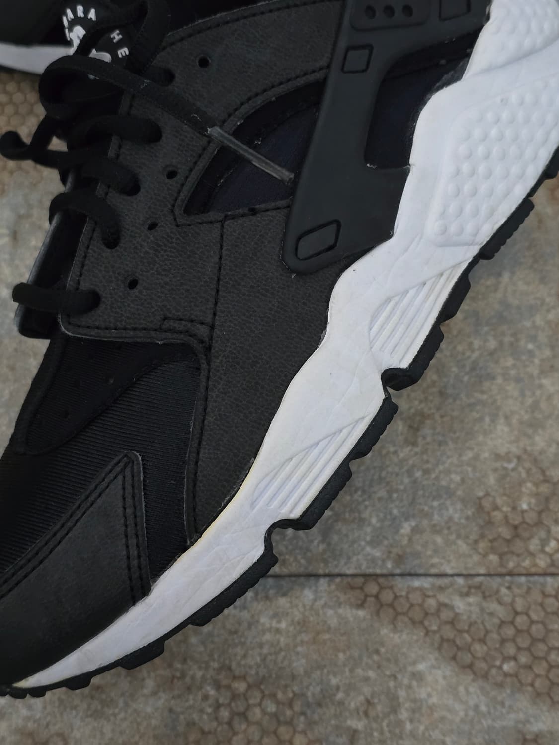 (230)나이키 에어 허라취 런 검흰 상품이미지3