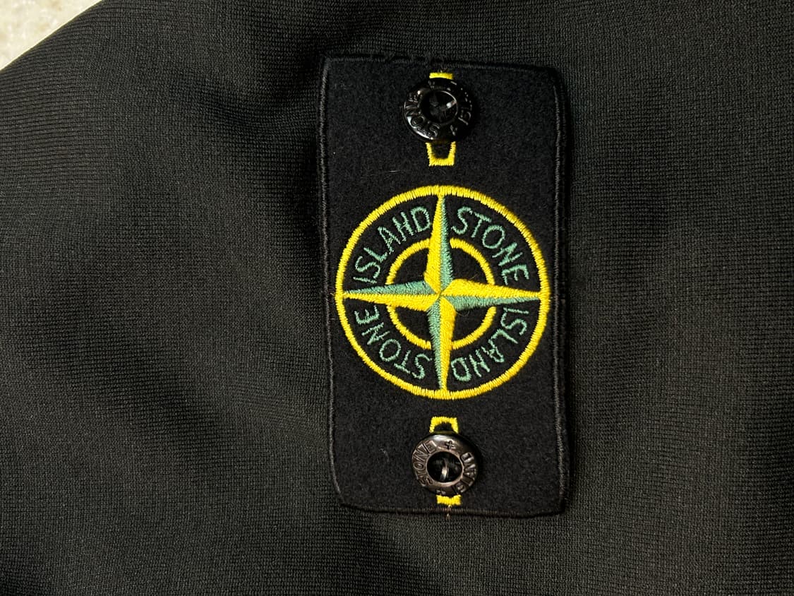 스톤아일랜드 블랙 맨투맨 티셔츠 상품이미지6