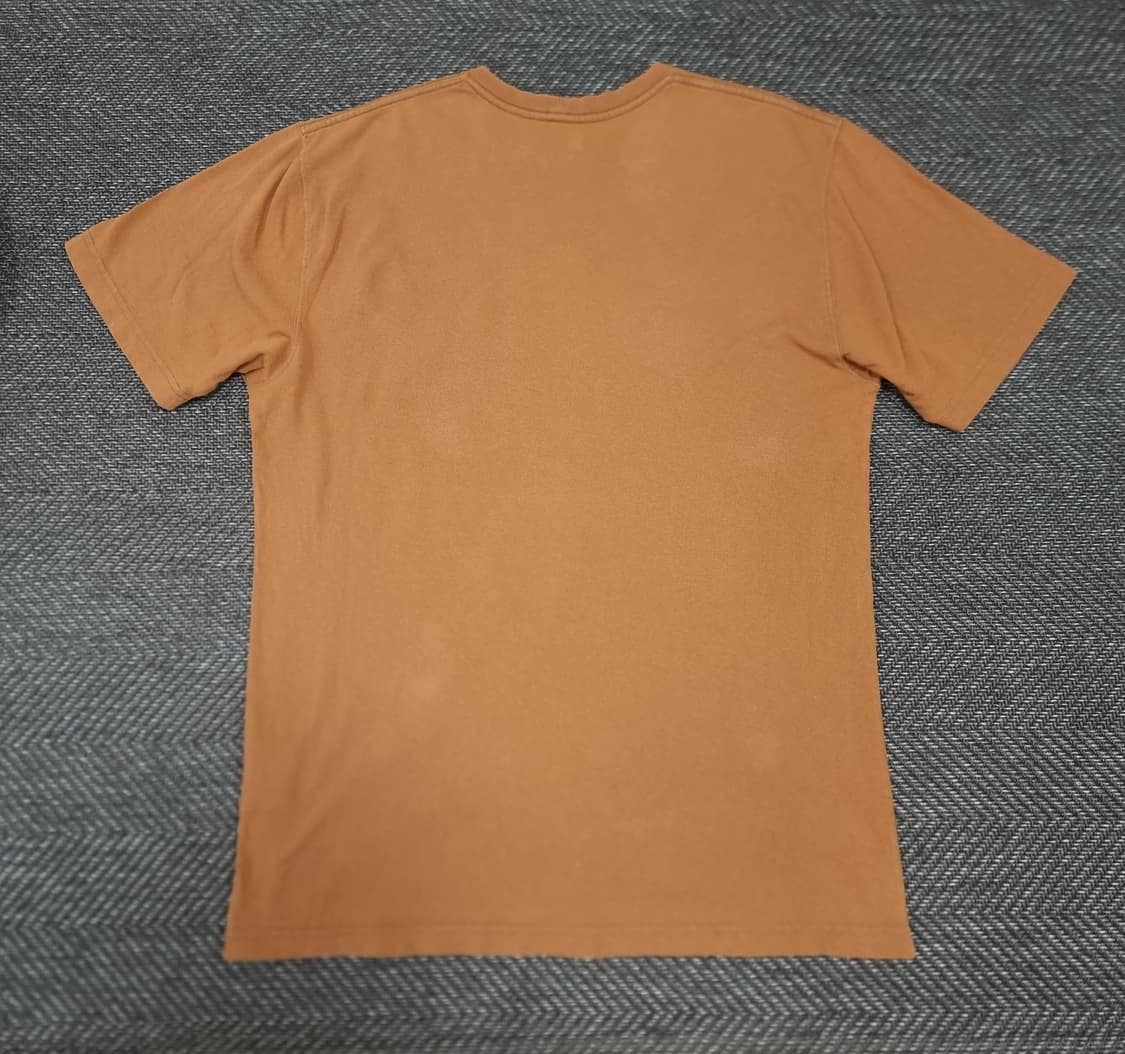 칼하트 포켓 오버핏 반팔 티셔츠 브라운 상품이미지2