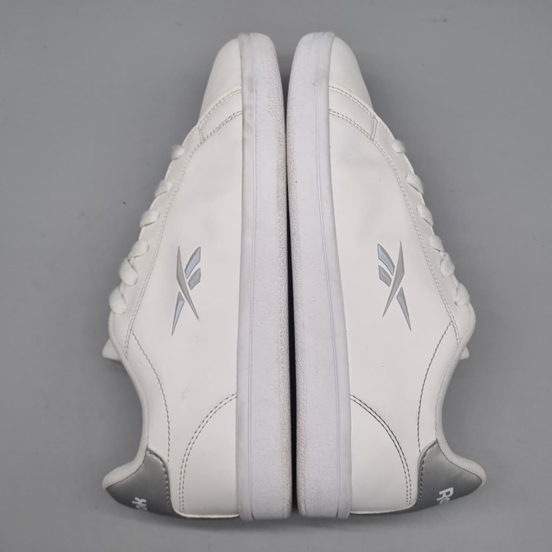 리복 로얄 컴플리트 여성스니커즈240  상품이미지5