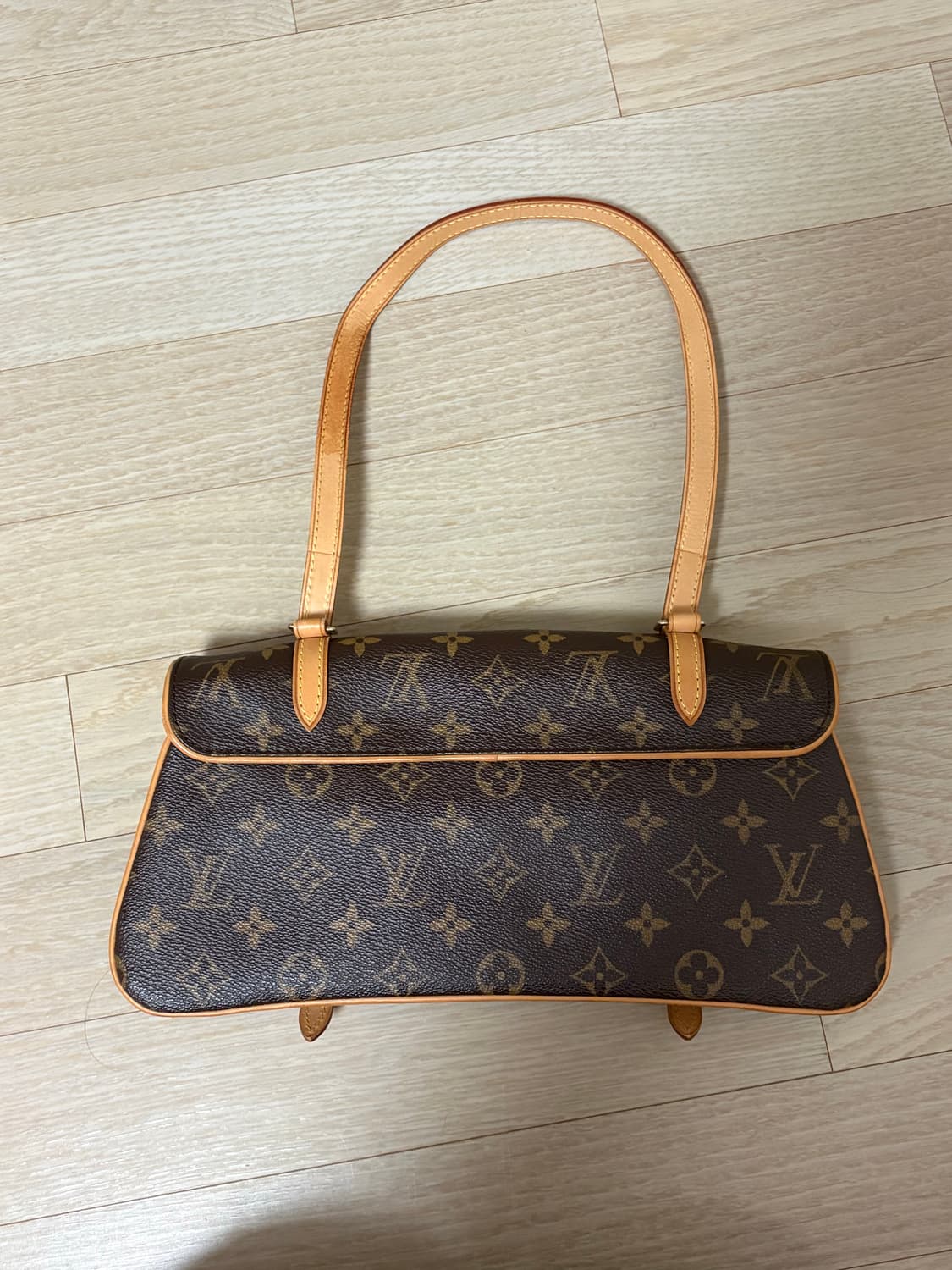 루이비통 마렐르 숄더백 상품이미지2