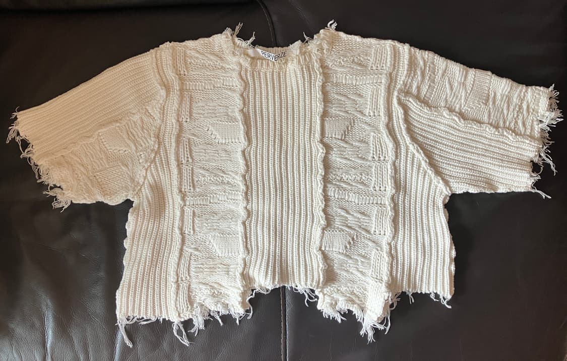 Perverze off white top 니트 탑 화이트 상품이미지2