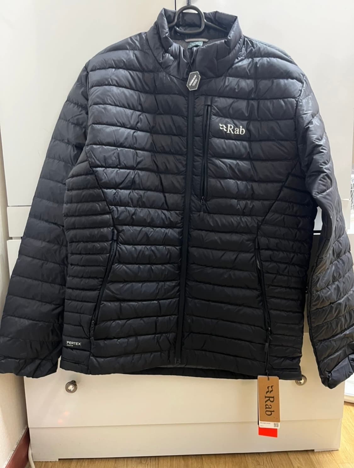 Rab Microlight Jacket Black 상품이미지1