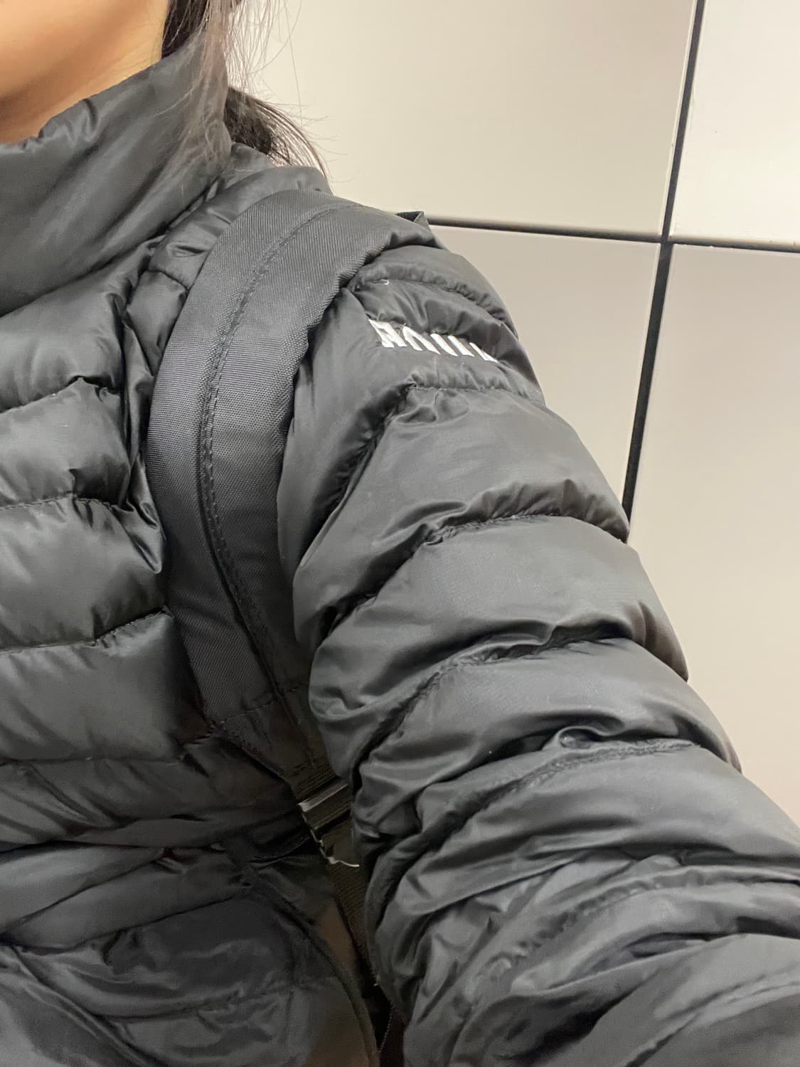 아크테릭스 경량패딩 상품이미지2