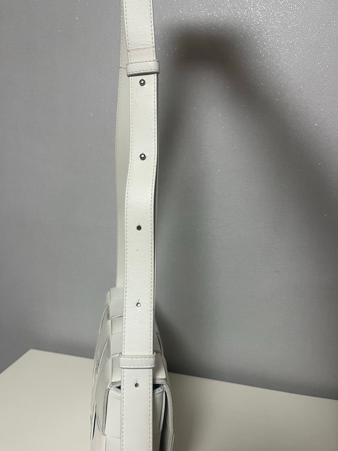 보테가베네타 카세트백 화이트 상품이미지7